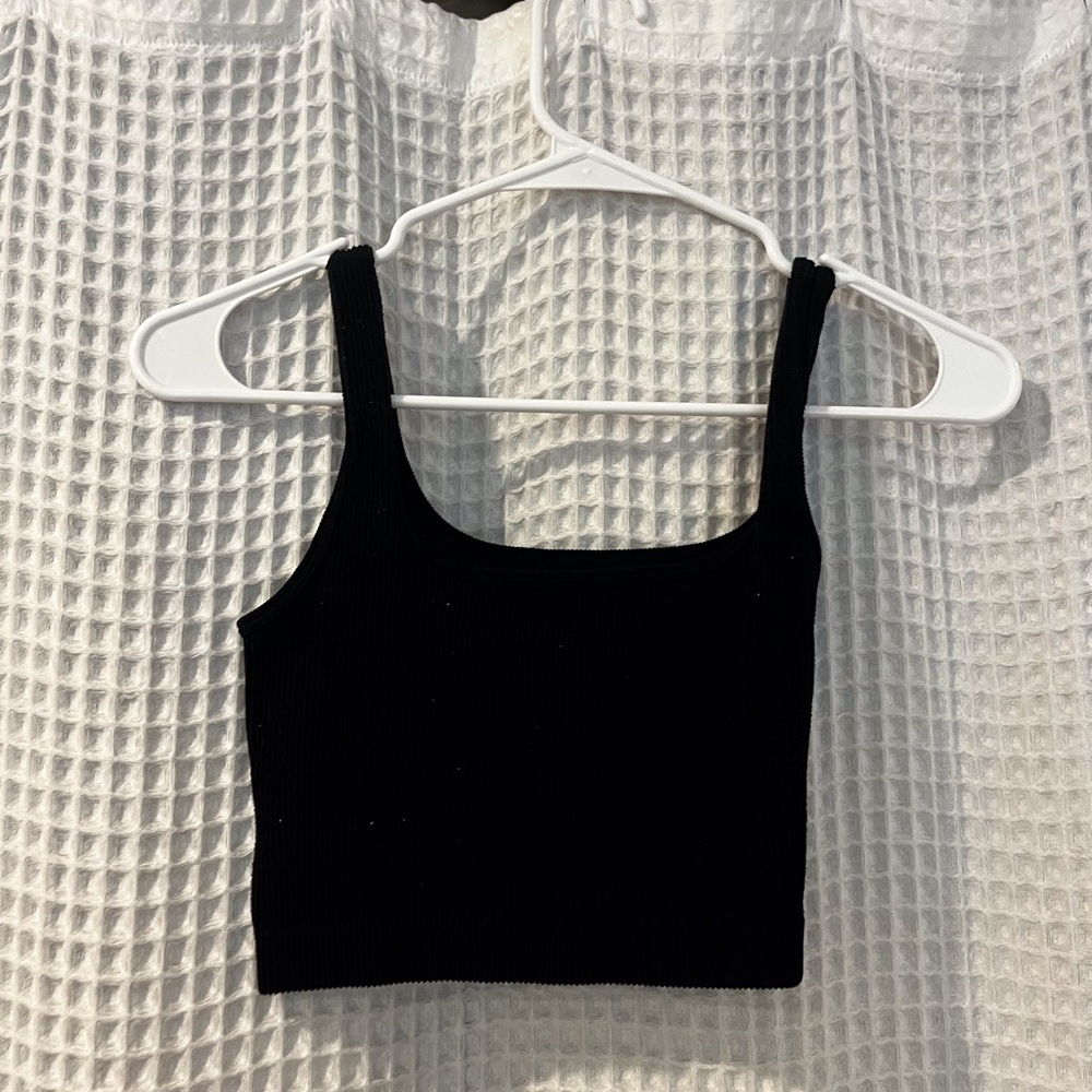 Black Ribbed Women's Top - Picture 2 of 3